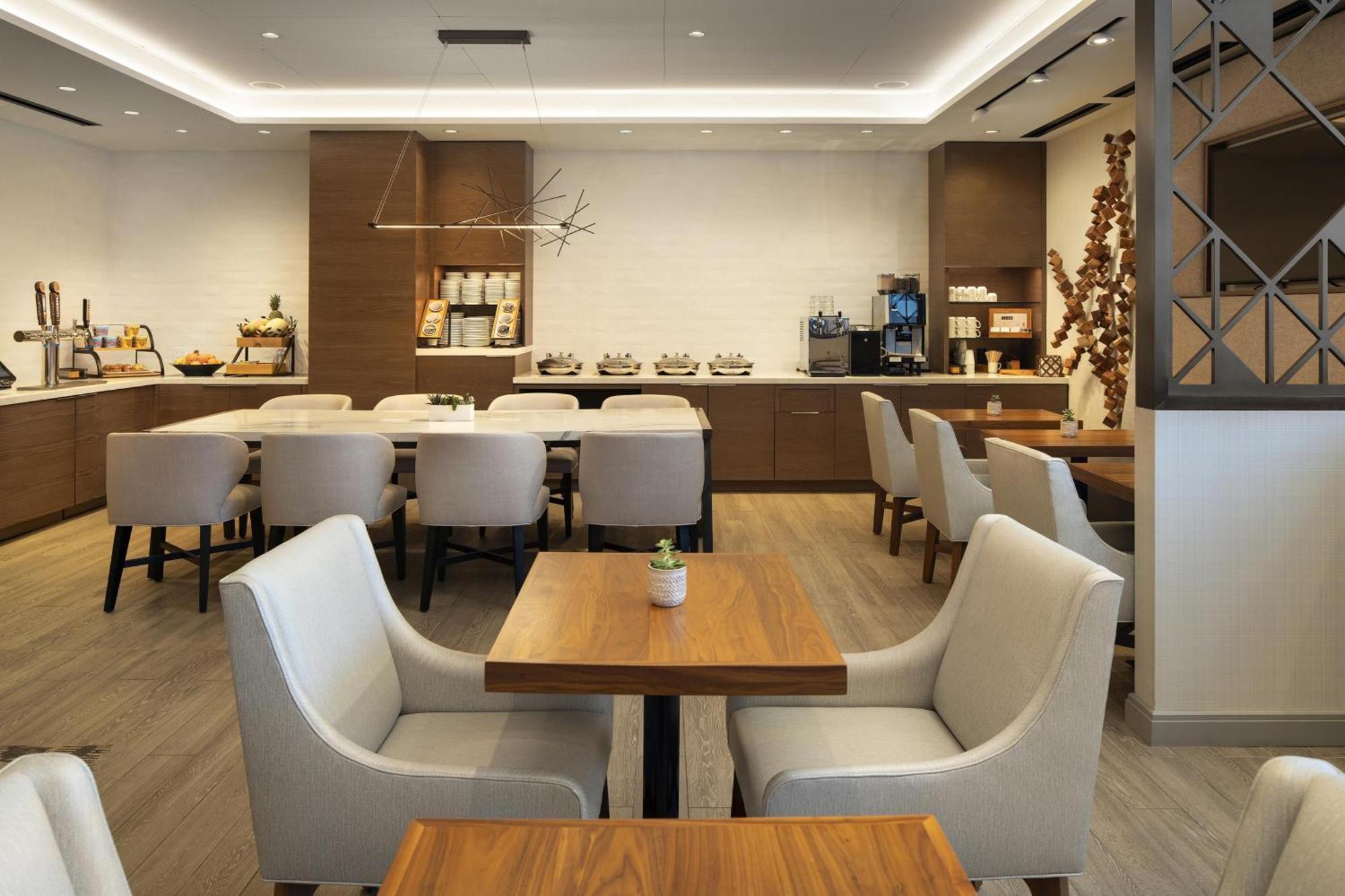 Sheraton Grand Hotel