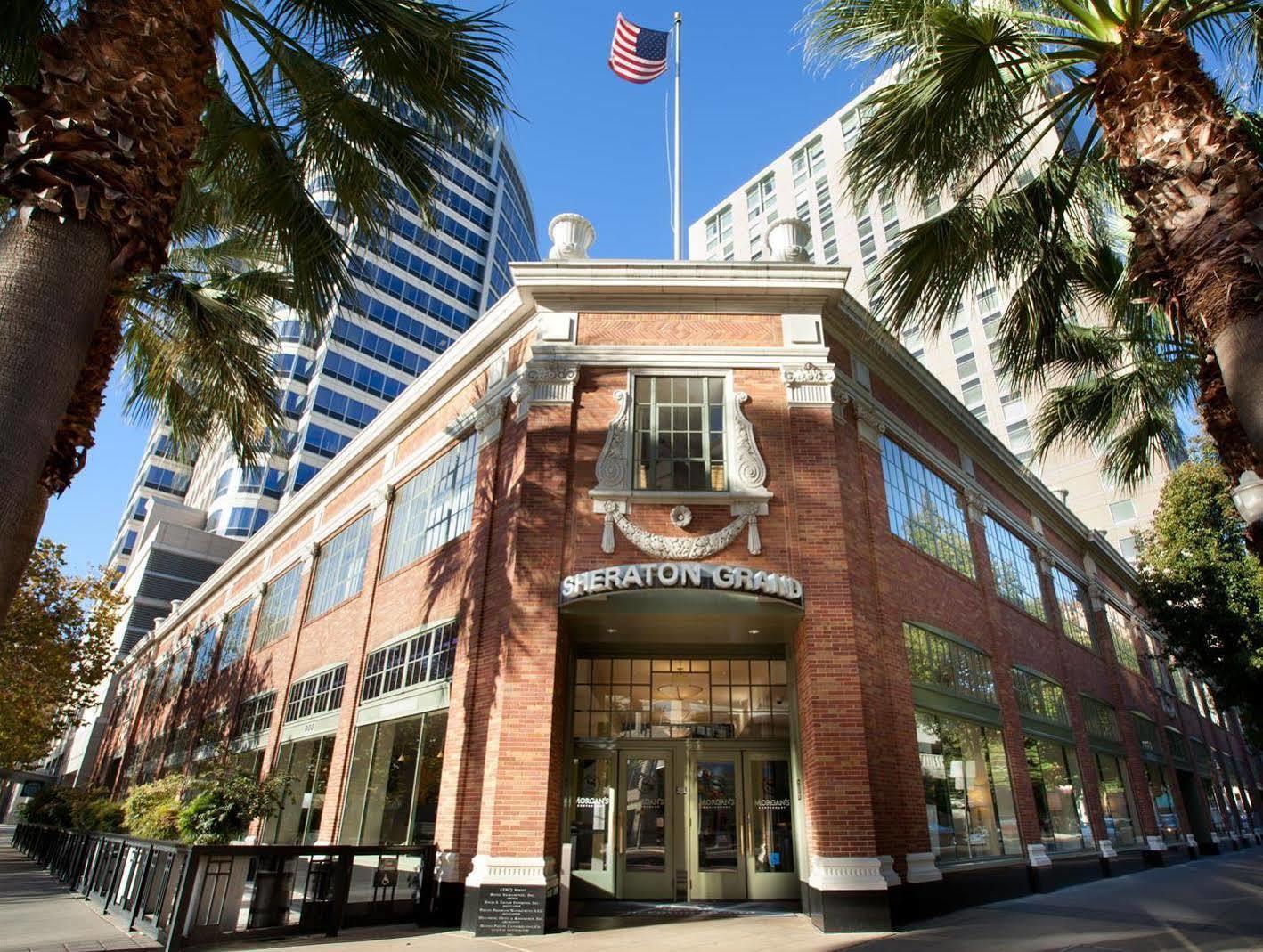 Sheraton Grand Hotel 4*