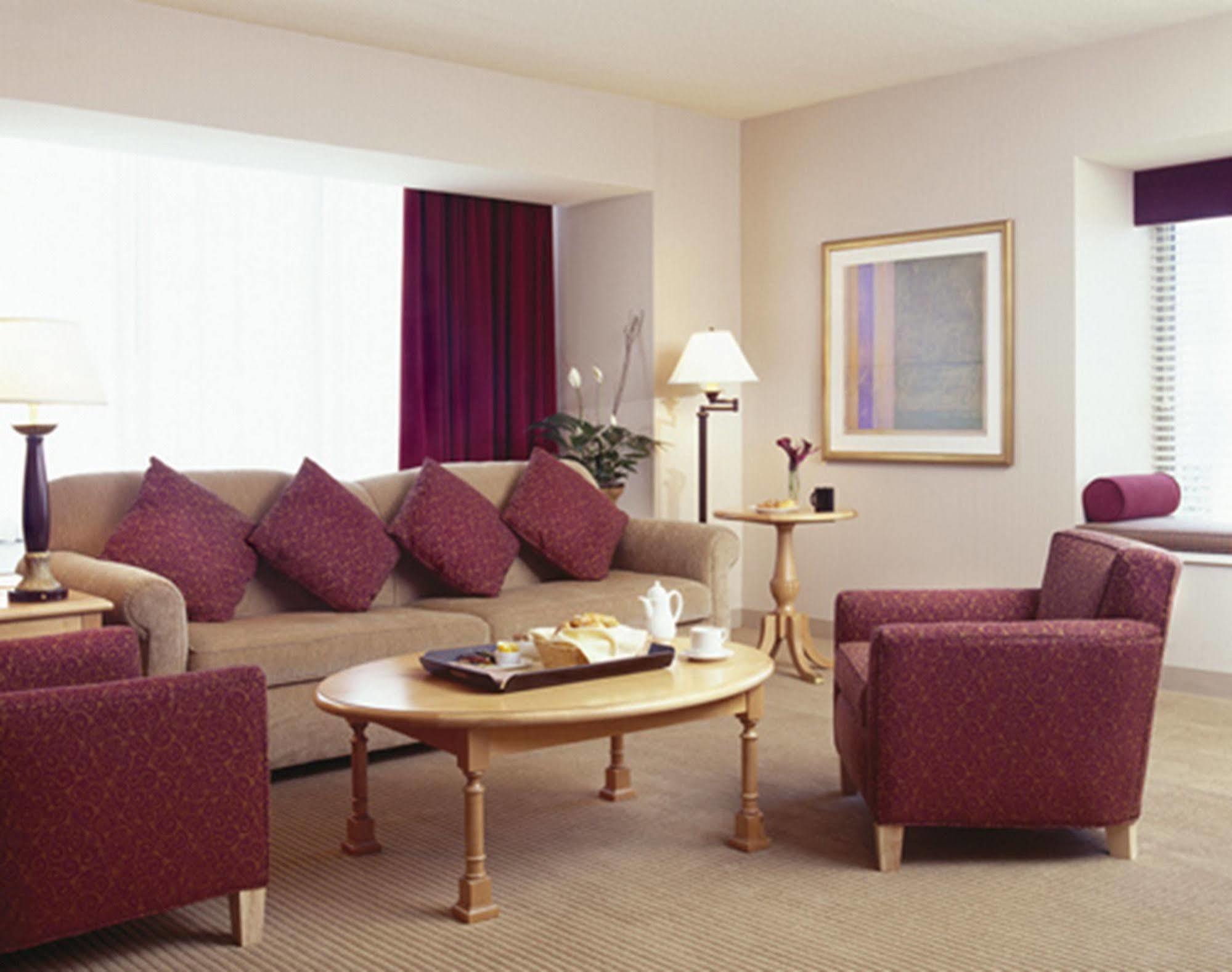 Sheraton Grand Hotel