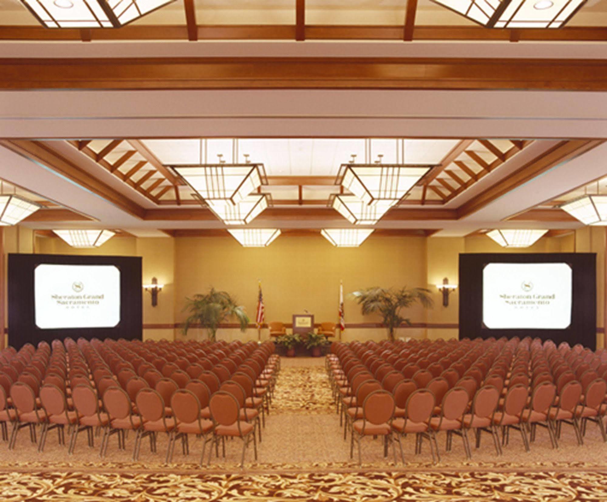 Hotel Sheraton Grand 4*